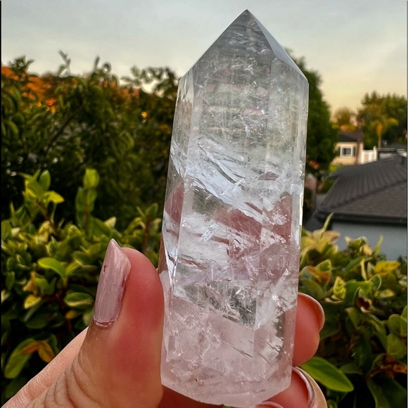 SUPER RARE White Fluorite Tower - Picture 1 of 7